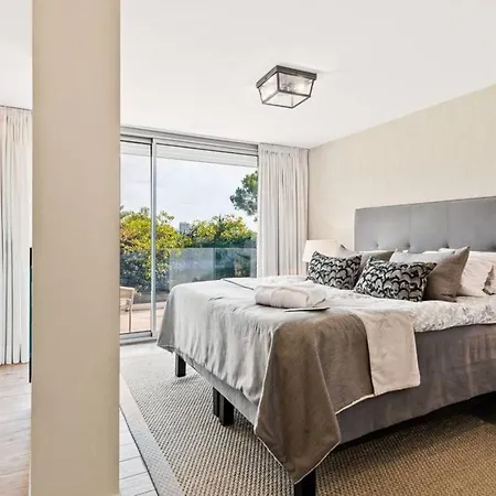- 3-bedroom With Pool And Mountain View 빌라 *